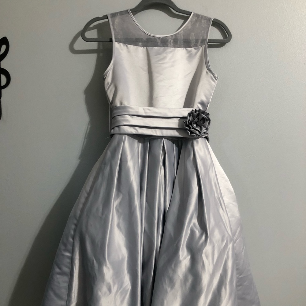 Knee Length Silver Flower Girl Dress Girls Size 14